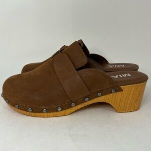 MIA Daisy Studded Slip On Clogs Shoes Faux Suede Women’s Size 9